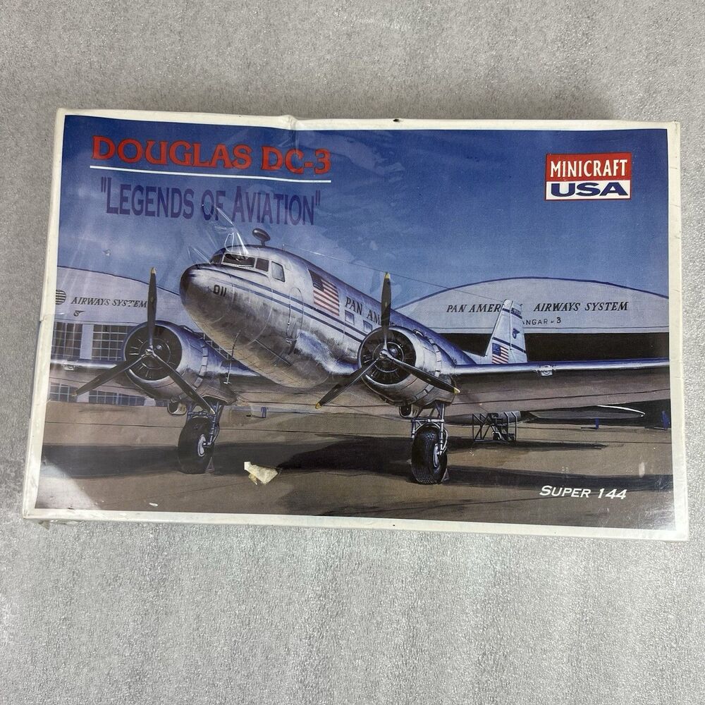 Douglas DC-3 Legends of Aviation 1:144 Minicraft USA 4434 Model Kit Sealed